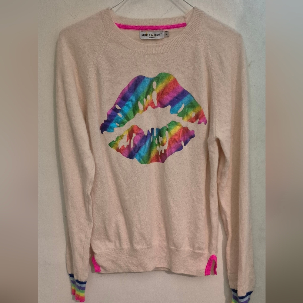 SCOTT & SCOTT LONDON Cashmere Cream Sweater Kiss Motif In Rainbow Foil Sz.S
